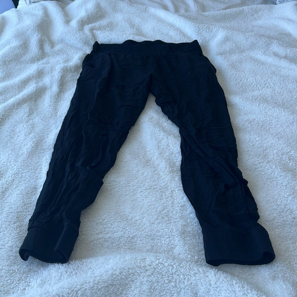 Ava Sky black pants